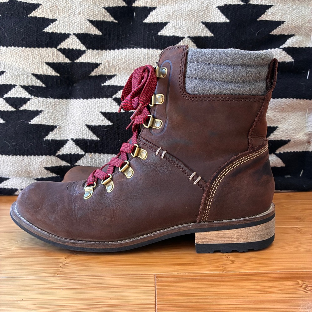Kodiak Surrey II Leather Lace-Up Women's Boots waterproof insulated adventurer
